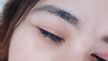 Sleep Call Hot Bareng Host Cantik Ange