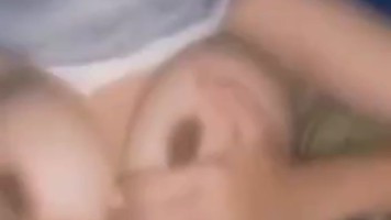 Bokep Indo HIjab Masker Putih Merem Keenakan