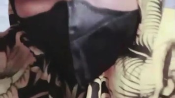 Bokep Indo Live Mbak Jilbab Kuning Meresahkan