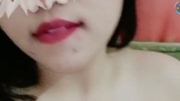 Cellsa Spill Payudaranya Remas Desah Beb